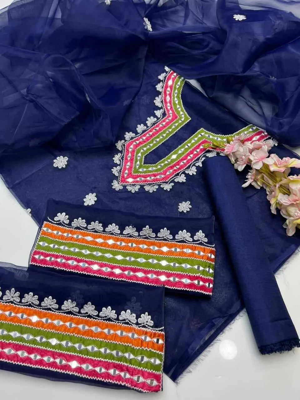 রেডিমেড জর্জেট ডলার এবং এমব্রয়ডারি কাজ করা থ্রী পিস-11243