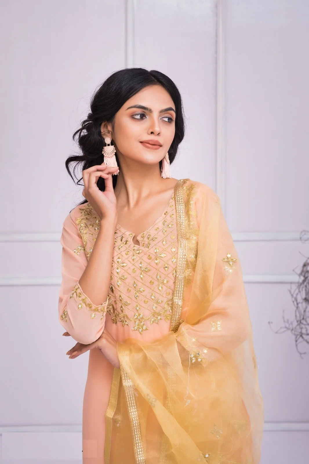 সেমী স্টিচড জর্জেট এমব্রয়ডারি থ্রী পিস- 11234