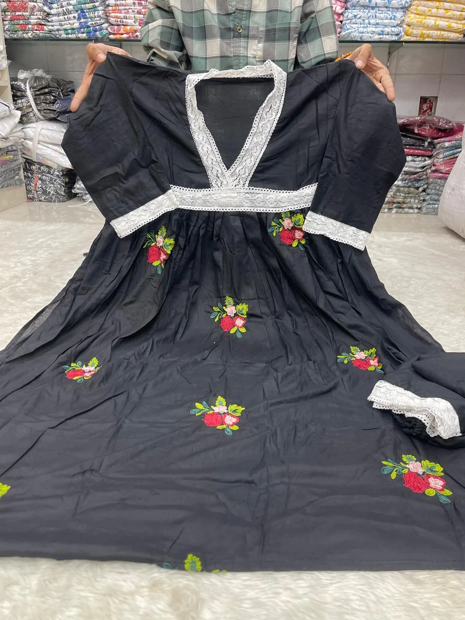 Gown Embroidery 2 piece- 11760