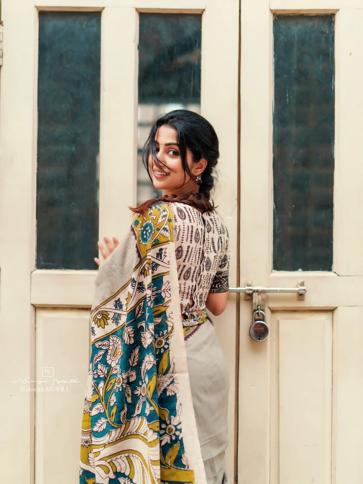 Chanduri Silk Sharee-23107